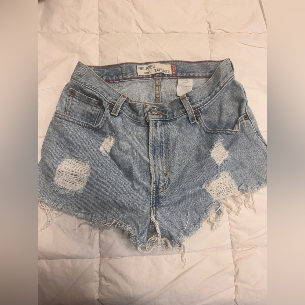 Levi’s Vintage Distressed Denim Shorts - Light Blue